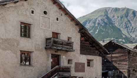 I baitègl di Livigno: ricoveri in alta quota