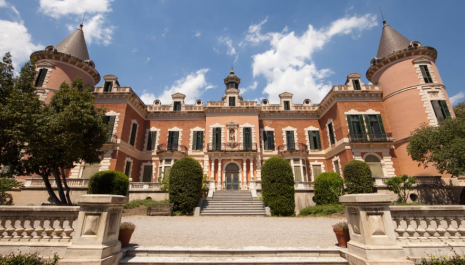 Visita al Palau de les Heures i al refugi antiaeri