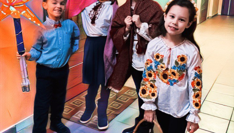 Through Shchedryk, I share my personal experience of Ukrainian heritage living in Europe.